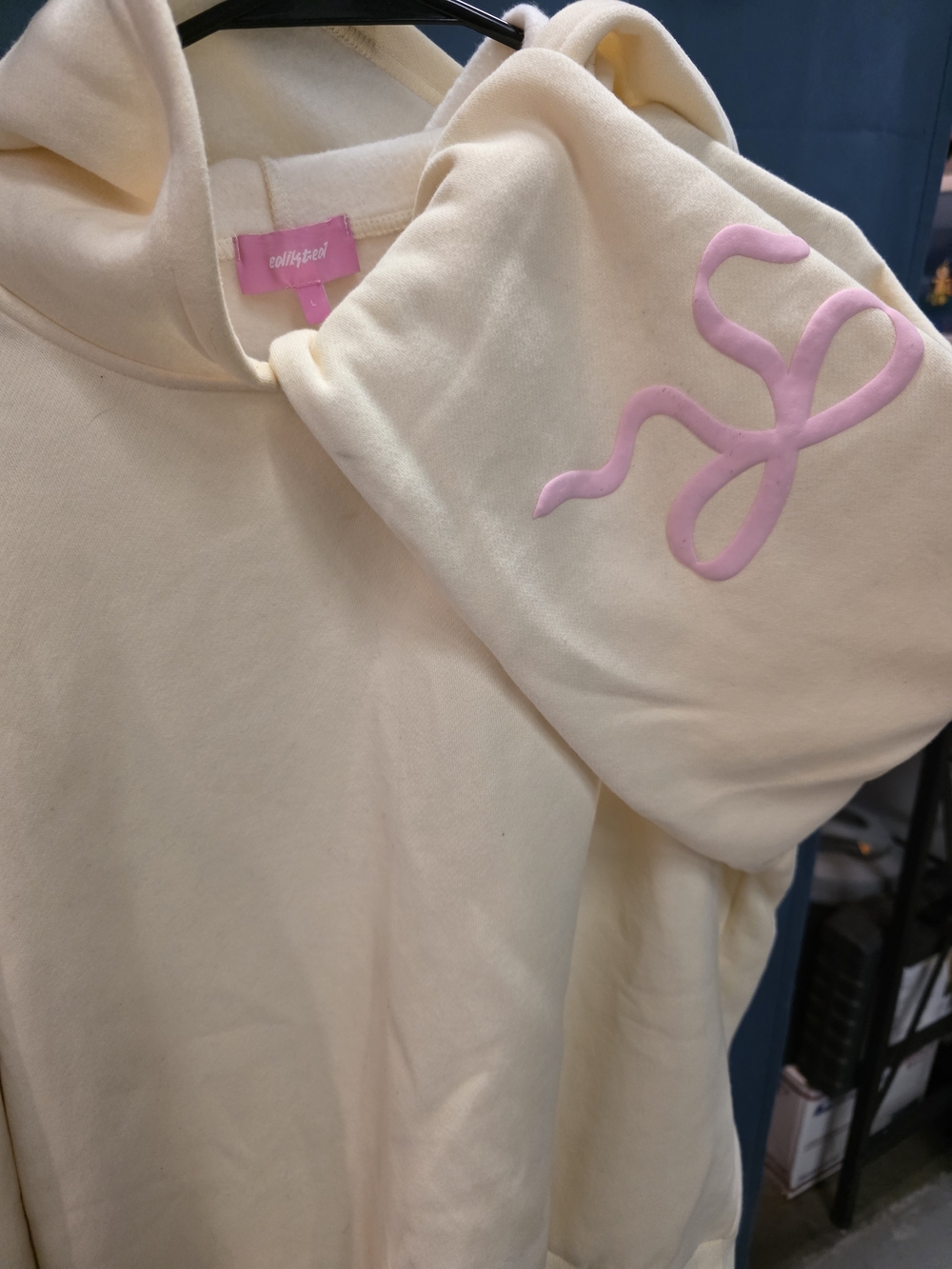 Tiktok Viral EDIKTED BONNEY BOW LARGE CREAM HOODIE. SOLD OUT ONLINE